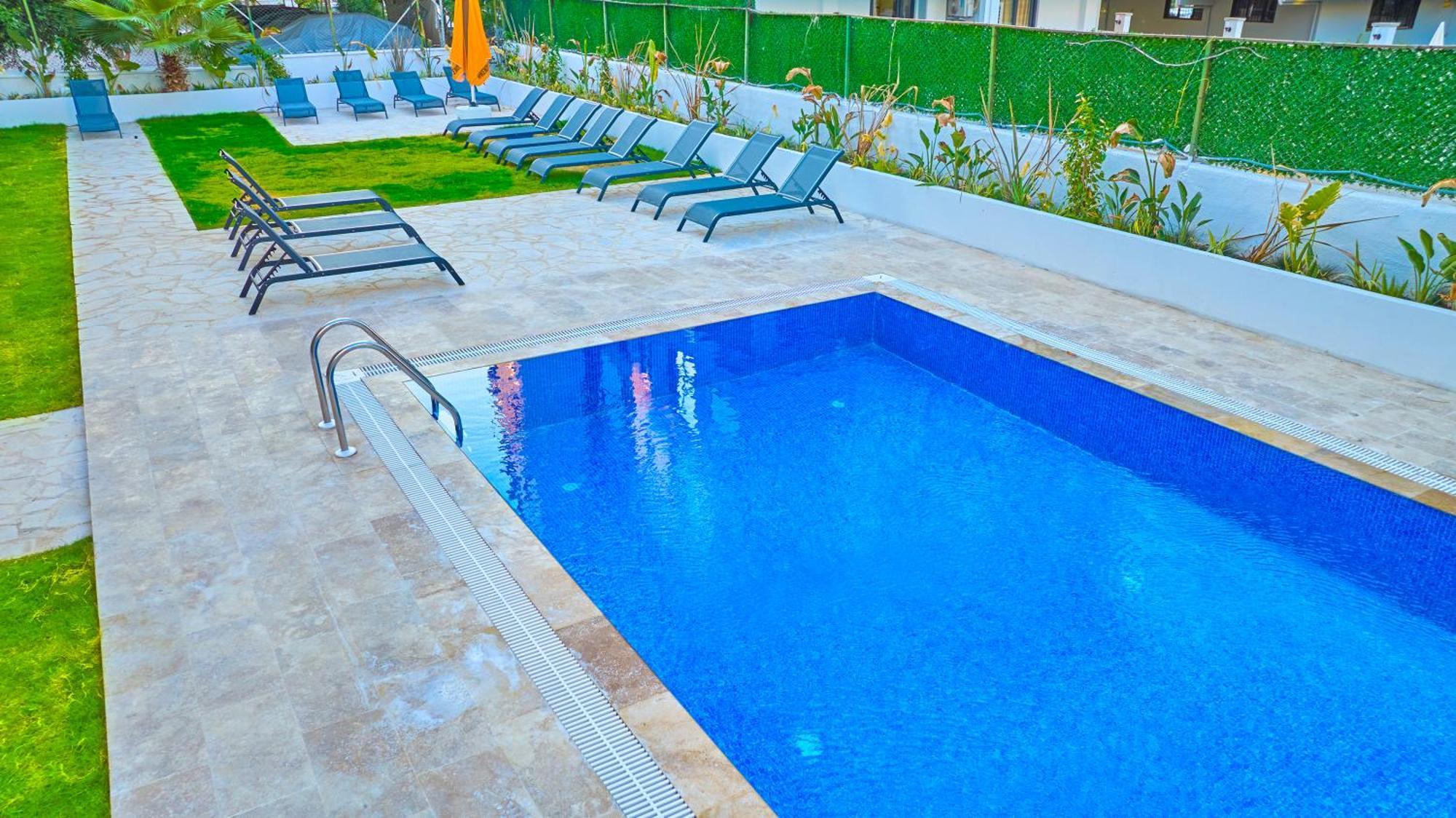 Der Inn Lara Antalya Extérieur photo